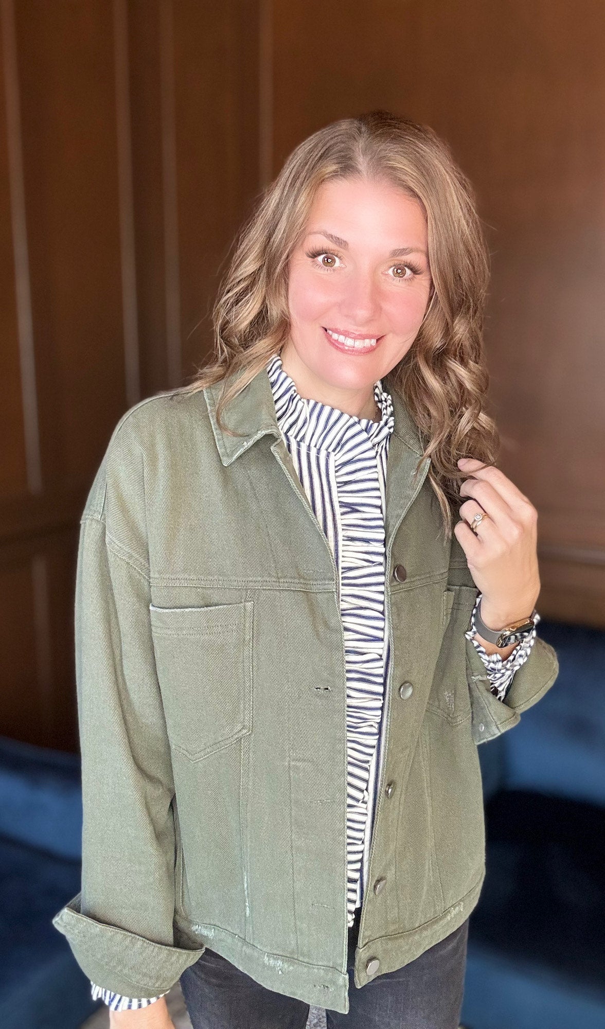 Crissy Twill Distressed Jacket – Cotton Utility Layer with Pleated Back