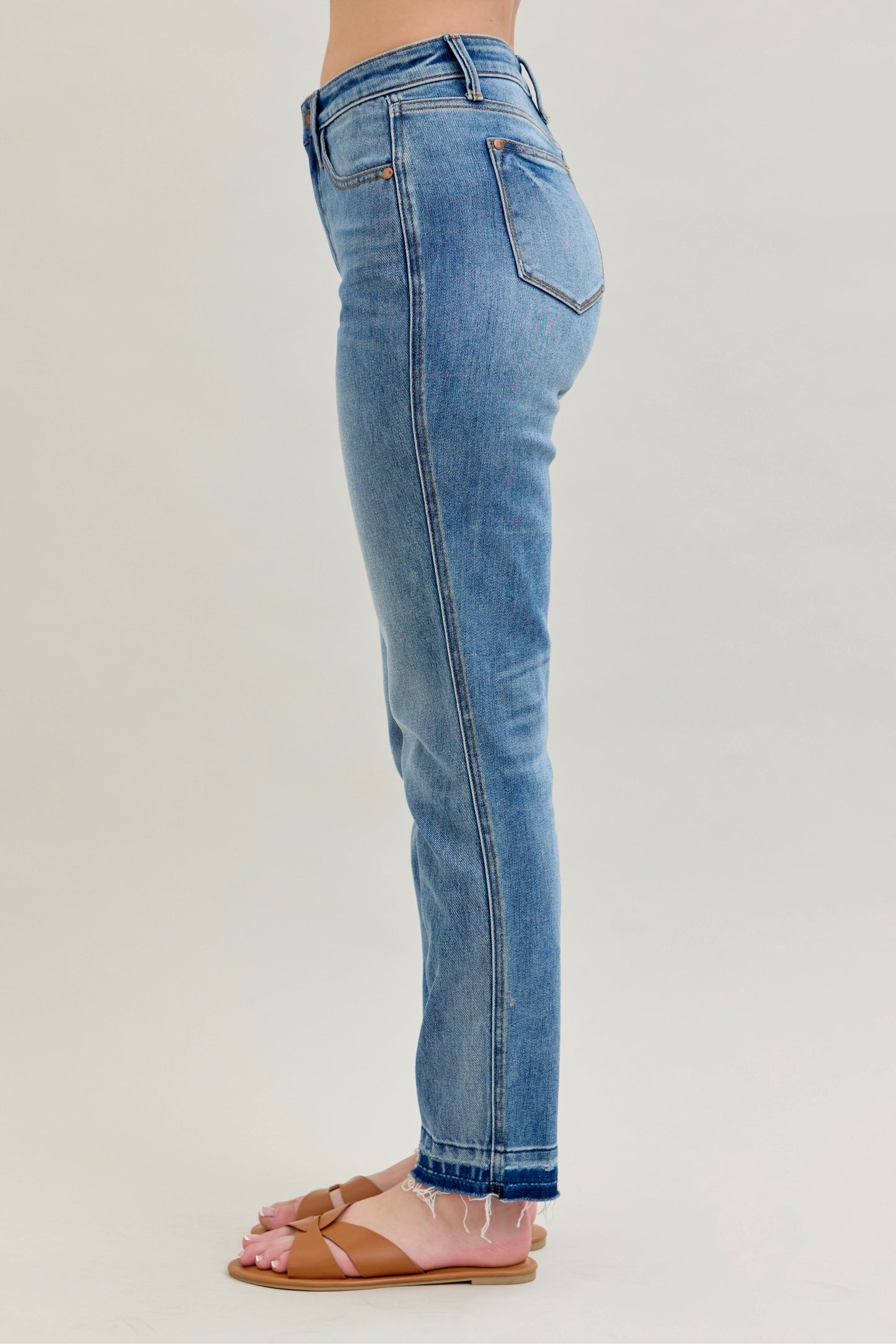 Judy Blue Jesse Rigid Magic Release Hem Boyfriend Jeans – Mid Rise