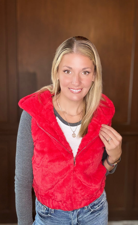 Amanda Faux Fur Hoodie Vest – Cozy Red Layering Piece