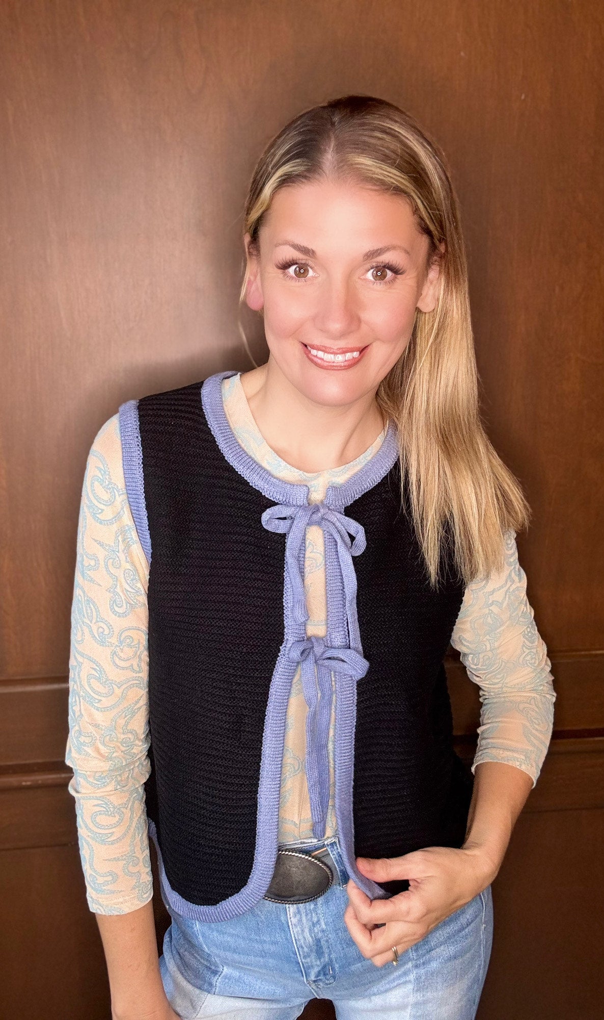 Kelsea Two-Tone Tie Front Knit Vest – Western Inspired Layering Piece