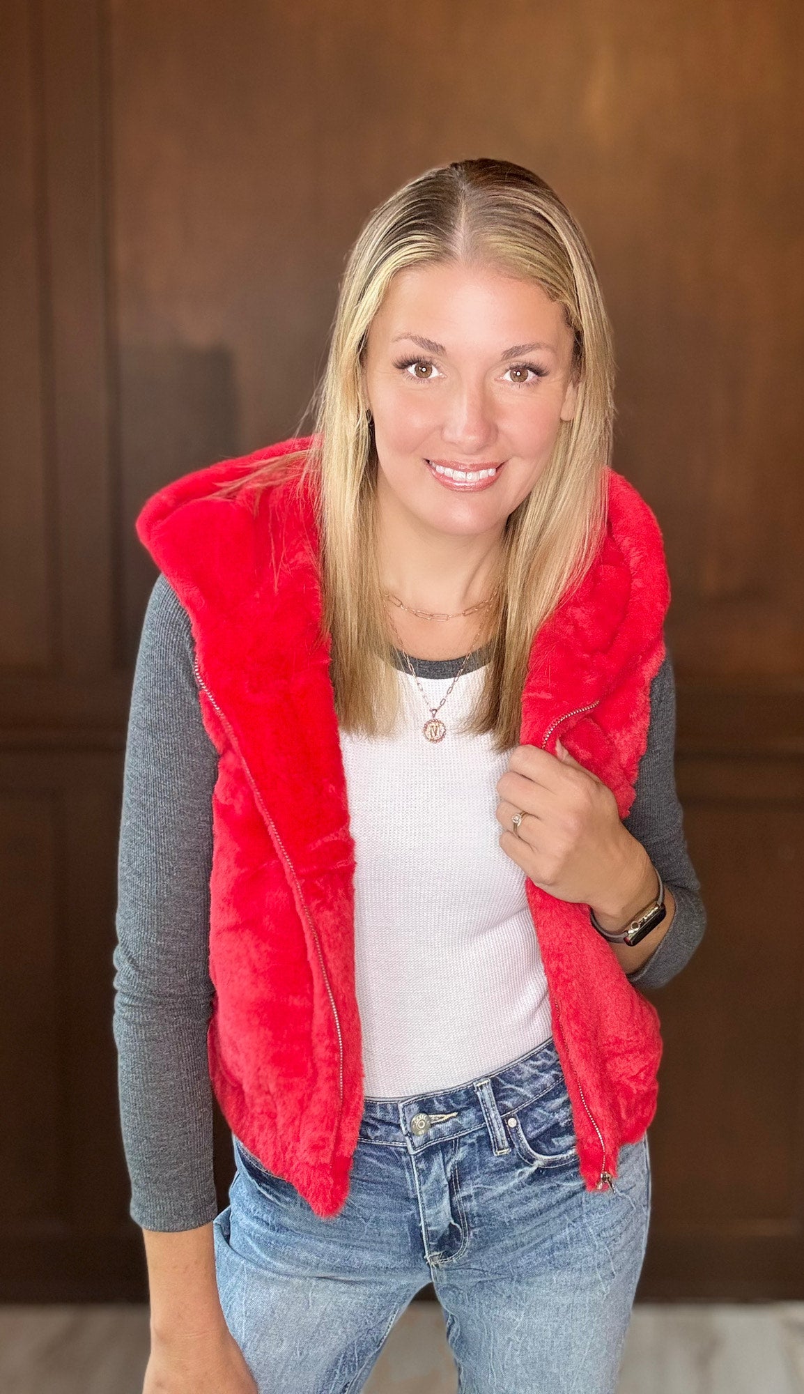 Amanda Faux Fur Hoodie Vest – Cozy Red Layering Piece
